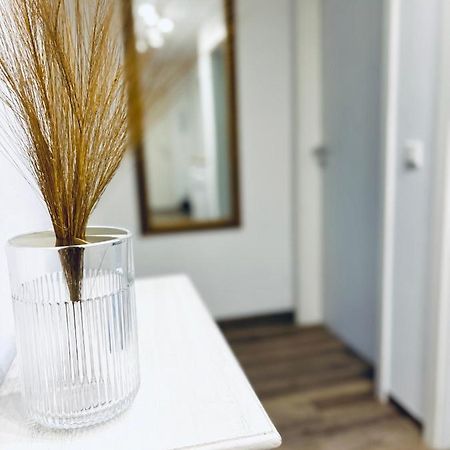 Modernes 3 Zimmer Apartment - Luise- Mit Wlan, Balkon Und Smart-Tv In City-Nahe! Erfurt Exteriör bild