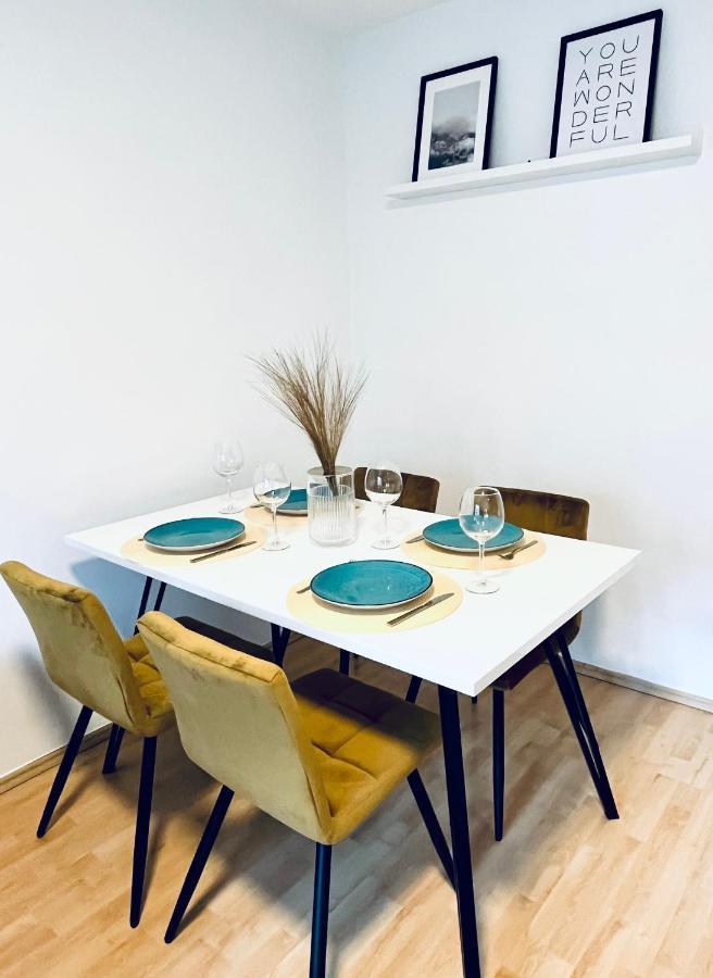 Modernes 3 Zimmer Apartment - Luise- Mit Wlan, Balkon Und Smart-Tv In City-Nahe! Erfurt Exteriör bild